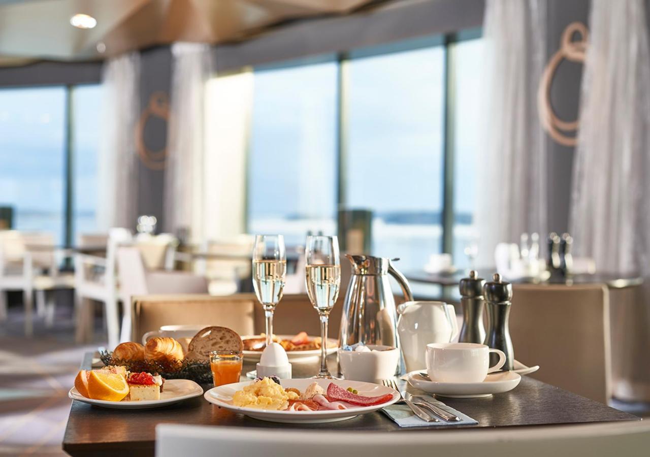 ホテル Viking Line Ferry Viking Grace - One-Way Journey From Turku To Stockholm エクステリア 写真
