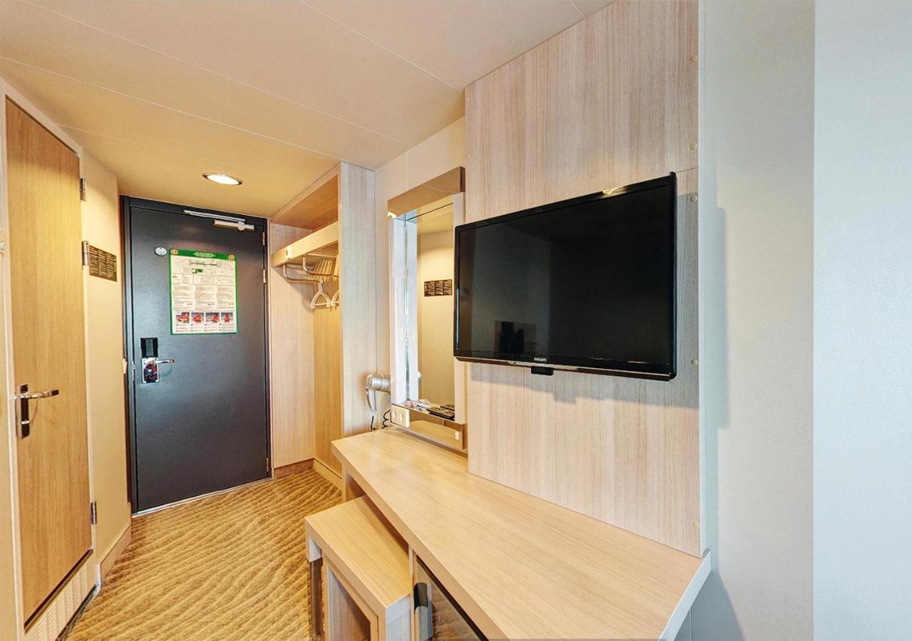 ホテル Viking Line Ferry Viking Grace - One-Way Journey From Turku To Stockholm 部屋 写真
