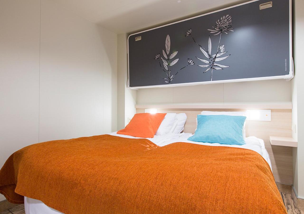 ホテル Viking Line Ferry Viking Grace - One-Way Journey From Turku To Stockholm 部屋 写真