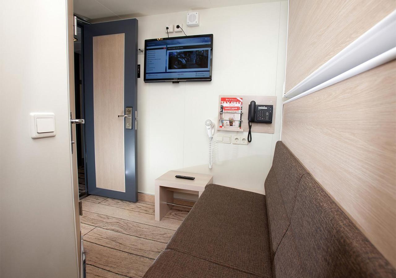 ホテル Viking Line Ferry Viking Grace - One-Way Journey From Turku To Stockholm 部屋 写真